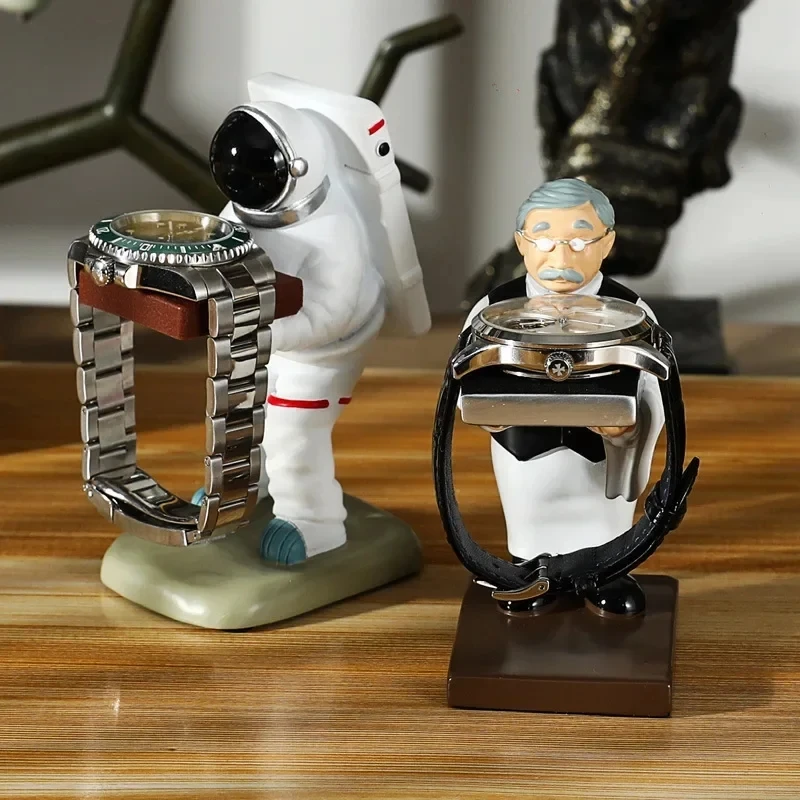 Resin Watch Stand Individuality Astronaut Old Housekeeper Holder Watch Storage Boxes Creative Decorative Ornaments Jewelry New
Resin Watch Stand Individuality Astronaut Old Housekeeper Holder Watch Storage Boxes Creative Decorative Ornaments Jewelry New