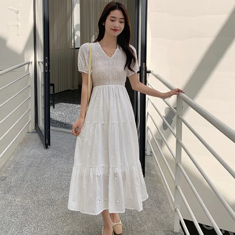 2023 Spring Summer New Women's Dress French Sweet Fashion Style Cutout Ruffled V-neck Short Sleeve Free Shipping
2023 Spring Summer New Women's Dress French Sweet Fashion Style Cutout Ruffled V-neck Short Sleeve Free Shipping
