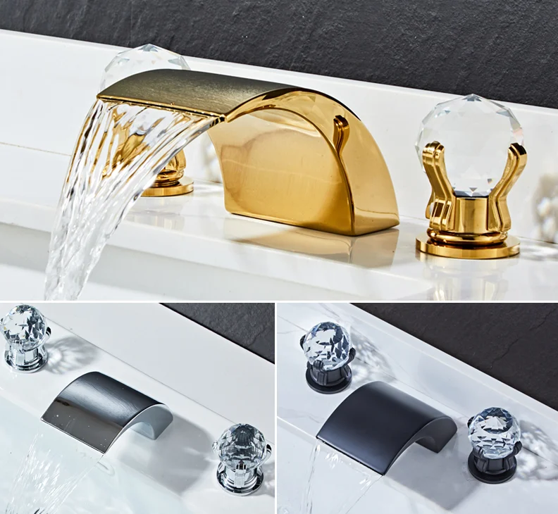 Vintage bathroom cabinet basin, three hole faucet, all copper cold and hot faucet
Vintage bathroom cabinet basin, three hole faucet, all copper cold and hot faucet