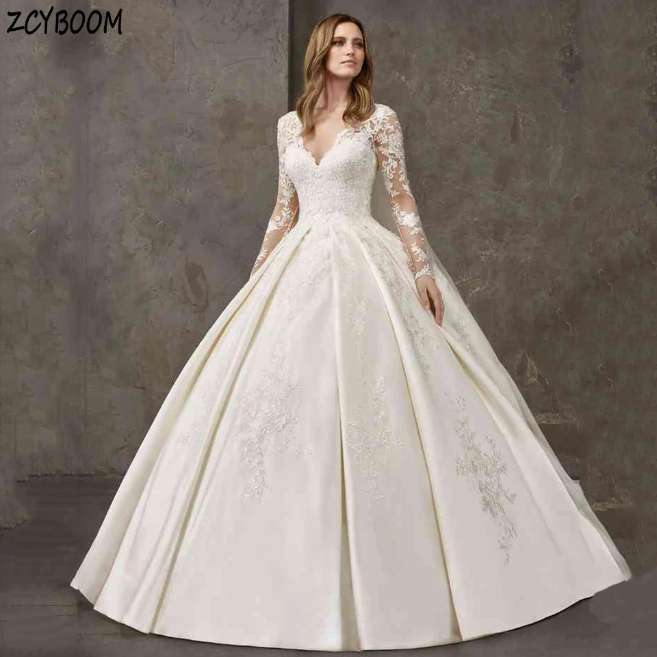 Elegant White V-Neck Sequin Appliques Long Sleeves Wedding Dress 2024 Ball Gown Floor Length Sweep Train Stain Bridal Gown
Elegant White V-Neck Sequin Appliques Long Sleeves Wedding Dress 2024 Ball Gown Floor Length Sweep Train Stain Bridal Gown