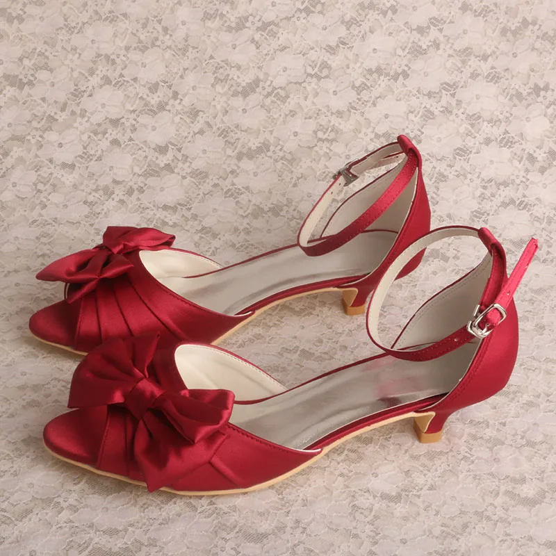 

Customized Heel Wine Red Satin Peep Toe Low Heel for Women Sandals with Ankle Strap