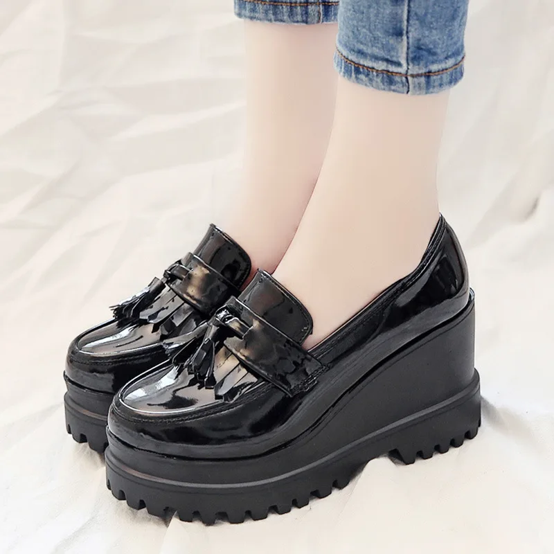 

Small White Shoes Round Toe Fringe Soft Female Footwear 2021 Fashion Women's Clogs Platform Slip-on Autumn Casual Sneaker Loafer