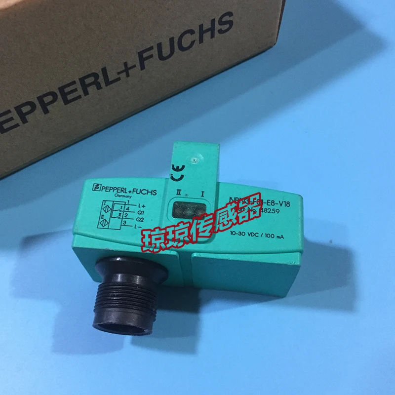 New original P+F inductive proximity switch plug-in sensor NBN3-F31-E8-V18
New original P+F inductive proximity switch plug-in sensor NBN3-F31-E8-V18