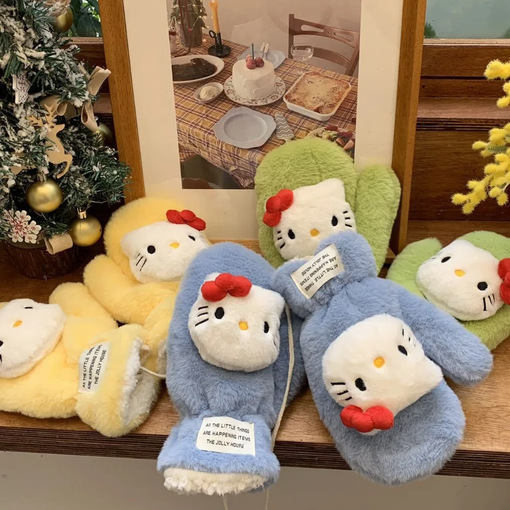 Sanrio Plush Gloves Kawaii Kuromi Pachacco Winter Thickened Plush Insulation Keep Warm Cotton Riding Windproof Gloves for Child
Sanrio Plush Gloves Kawaii Kuromi Pachacco Winter Thickened Plush Insulation Keep Warm Cotton Riding Windproof Gloves for Child