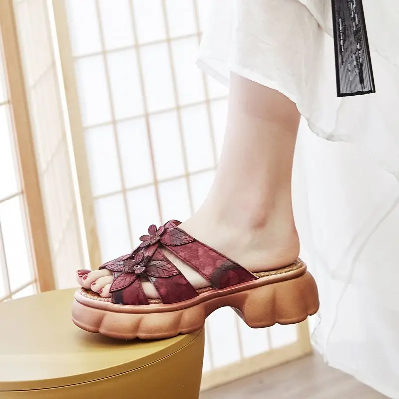 5cm Genuine Leather Rubber Soled Peep Toe Summer Authentic Fashion Slippers Designer Platform Wedge Women Flower Sandals Shoes
5cm Genuine Leather Rubber Soled Peep Toe Summer Authentic Fashion Slippers Designer Platform Wedge Women Flower Sandals Shoes