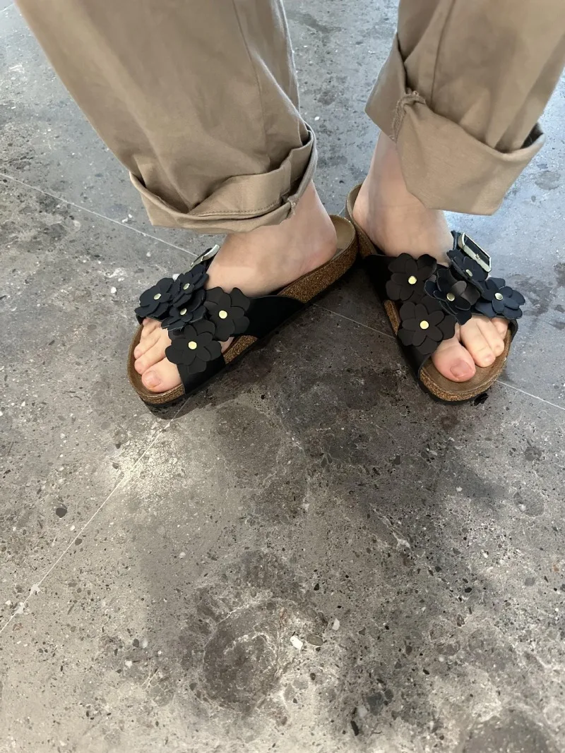 Sweet Flower Decoration Flat Slippers Women Retro Thick Bottom Cross Tied Slide Sandals Comfort Open Toe Designer Beach Sandals 6 S053bc4320c174ef8a6436731dd19ec81V