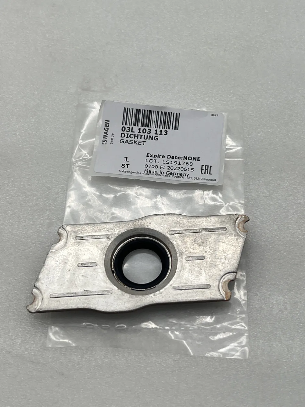 Новый оригинальный OEM уплотнение топливной форсунки plate для 2,0 TDI VW Audi Skoda SEAT 03L103113
Новый оригинальный OEM уплотнение топливной форсунки plate для 2,0 TDI VW Audi Skoda SEAT 03L103113