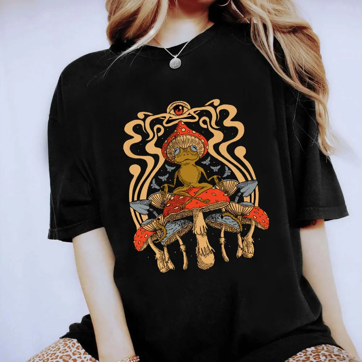 Simple T-Shirt Summer Short Sleeve Black Cartoon Fashion Short Sleeve 90s Cute Mushroom Print T-Shirt Top Print Basic T-Shirt.
Simple T-Shirt Summer Short Sleeve Black Cartoon Fashion Short Sleeve 90s Cute Mushroom Print T-Shirt Top Print Basic T-Shirt.