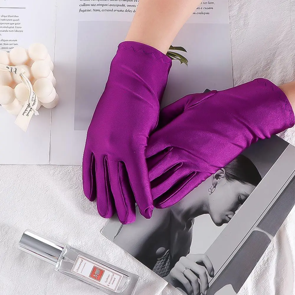 Pure Color Abrasion-resistant Spandex Female Gloves Sun Protection Mittens Driving Gloves Outdoor Sports Gloves
Pure Color Abrasion-resistant Spandex Female Gloves Sun Protection Mittens Driving Gloves Outdoor Sports Gloves