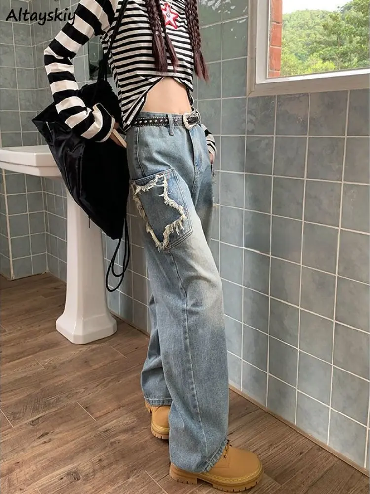 Leisure Straight Jeans Women Simple Loose Ripped Star Designed Vintage Distressed Students Chic Streetwear All-match New Autumn
Leisure Straight Jeans Women Simple Loose Ripped Star Designed Vintage Distressed Students Chic Streetwear All-match New Autumn