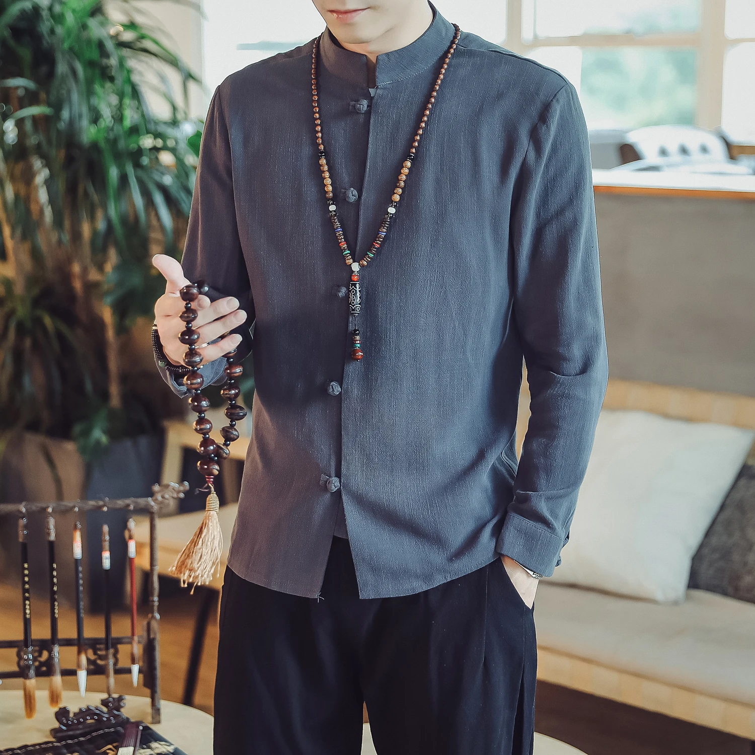 Hanfu Men Casual Shirt Solid Retro Stand Collar Tops Cotton Linen Long Sleeve Chinese Traditional Shirts Men Streetwear 
Hanfu Men Casual Shirt Solid Retro Stand Collar Tops Cotton Linen Long Sleeve Chinese Traditional Shirts Men Streetwear