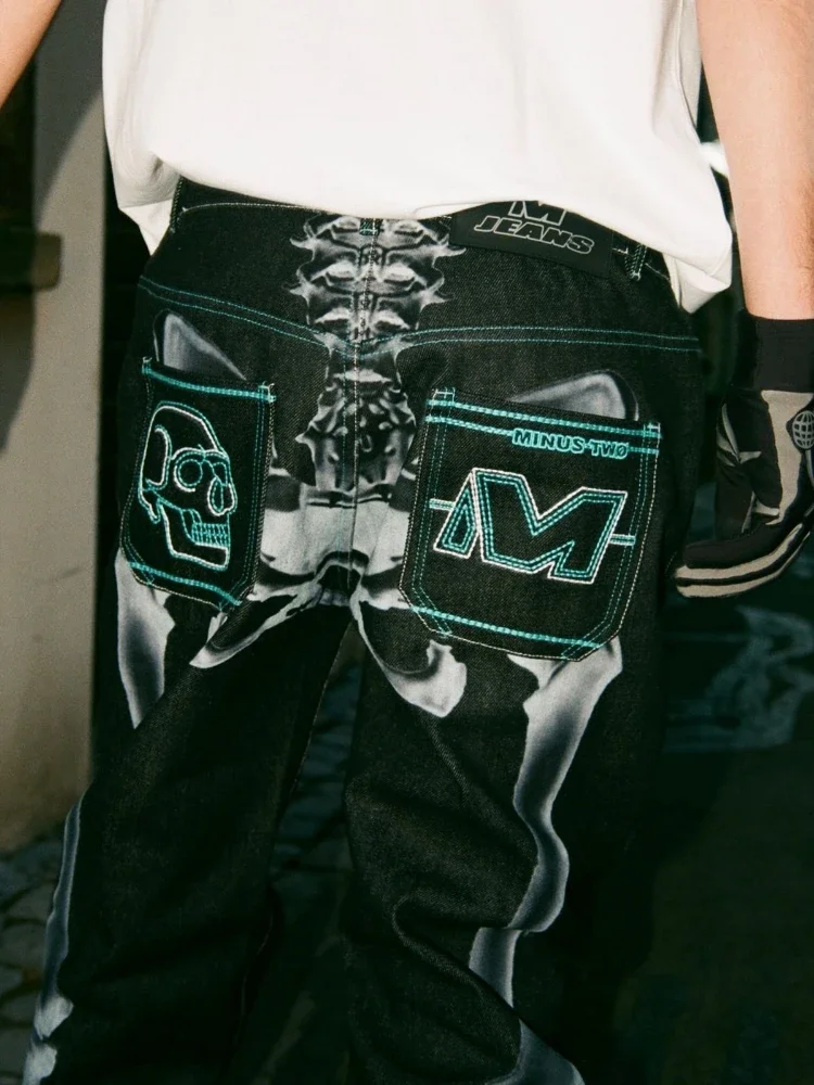 Streetwear Y2K Jeans Men Hip Hop Skull Skeleton Print Baggy Black Pants 2023 New Harajuku Fashion Casual Wide Leg Trousers
Streetwear Y2K Jeans Men Hip Hop Skull Skeleton Print Baggy Black Pants 2023 New Harajuku Fashion Casual Wide Leg Trousers