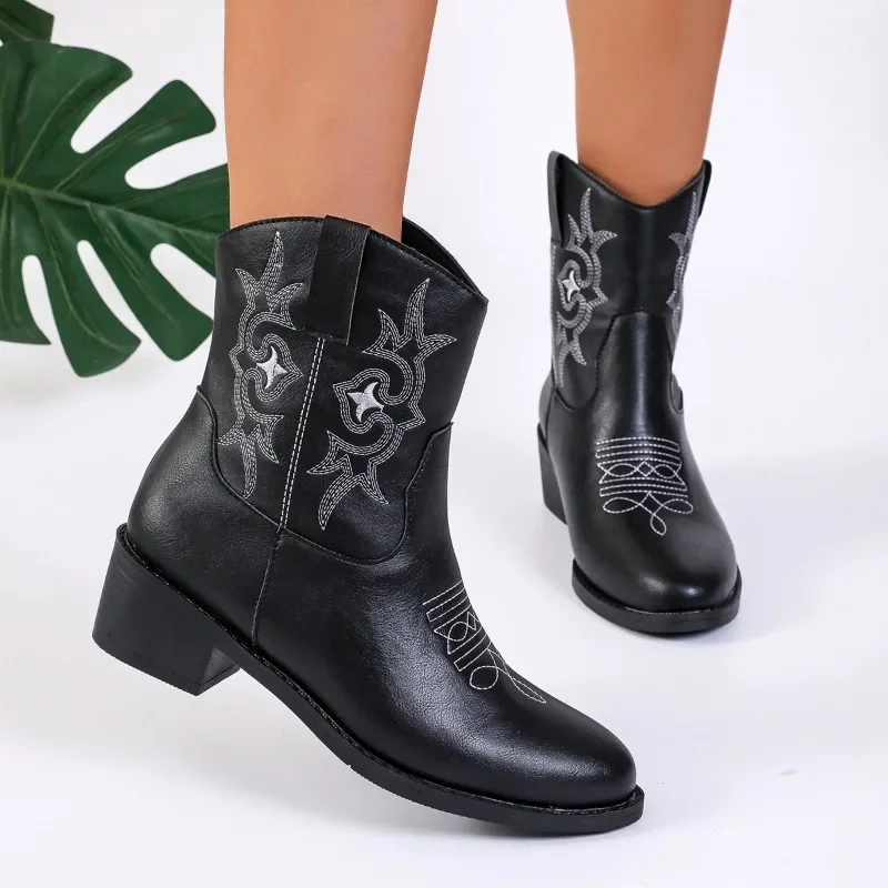 

Winter Fashion New Mid-Calf Embroidery Women's Boots Outdoor Shoes for Women Pointed Toed Zip Chunky Heel Roman Boots Ladies