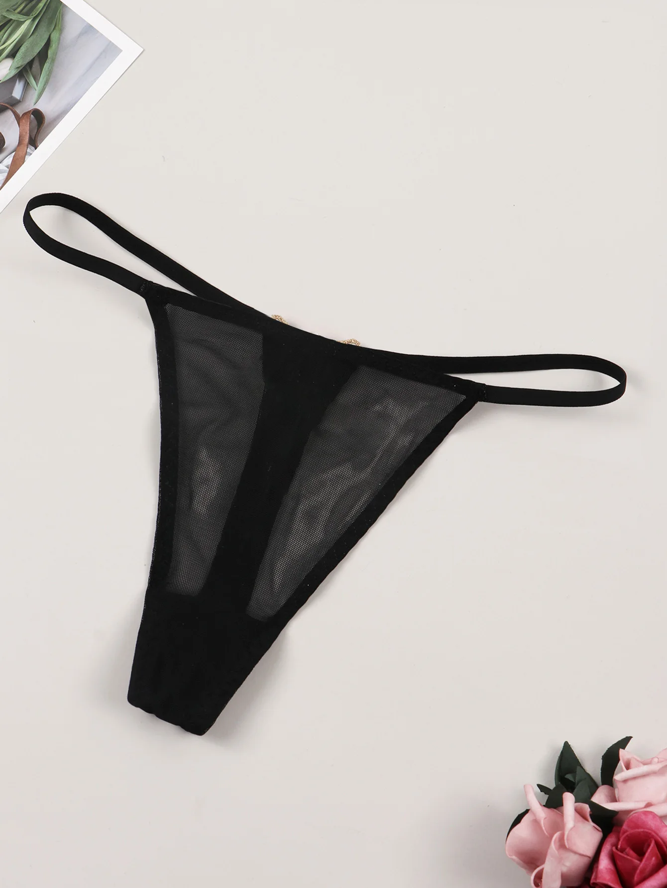 CYHWR Women's Sexy Solid Color Black Low Waisted Thong Comfortable Pretty Low Decoration Underwear Underpant
CYHWR Women's Sexy Solid Color Black Low Waisted Thong Comfortable Pretty Low Decoration Underwear Underpant