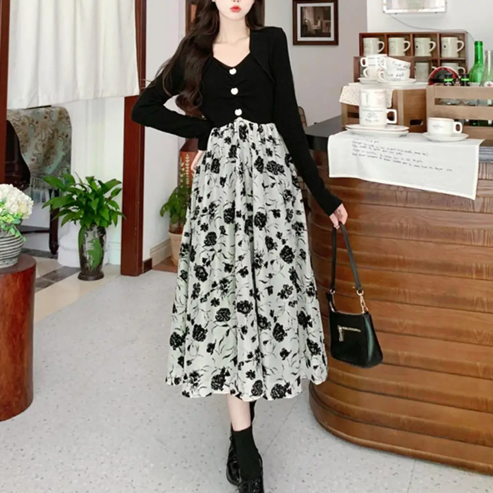 Lightweight Loose Waistline Dress Floral Print V Neck A-line Midi Dress for Women Long Sleeve Patchwork Button Decor Soft
Lightweight Loose Waistline Dress Floral Print V Neck A-line Midi Dress for Women Long Sleeve Patchwork Button Decor Soft