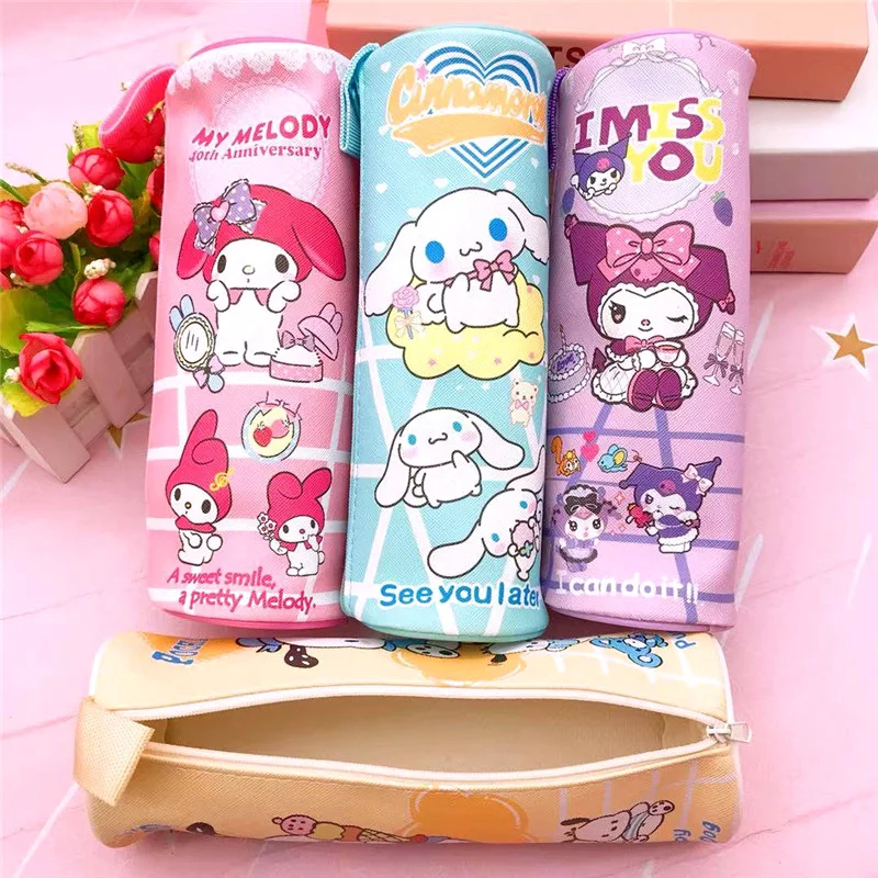 Sanrio Pen Bags Kuromi Accessories Cute Kawaii Anime Student Stationery Bag Large Capacity Pu Pencil Pouch Toys for Girls Gift
Sanrio Pen Bags Kuromi Accessories Cute Kawaii Anime Student Stationery Bag Large Capacity Pu Pencil Pouch Toys for Girls Gift