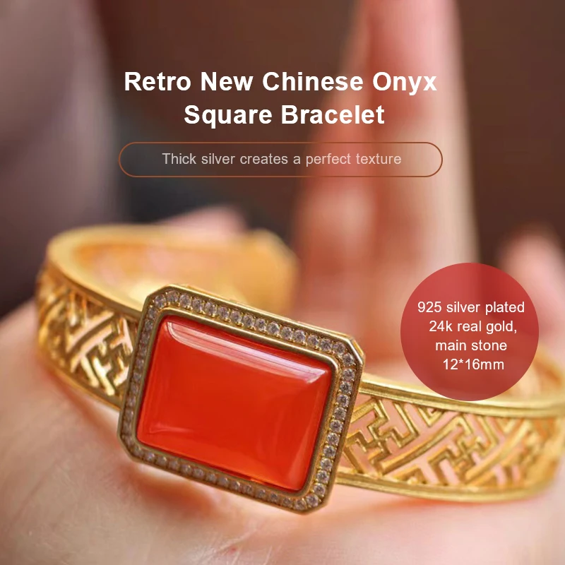 Auspicious Skeleton Design Red Bracelet Female 925 Sterling Silver Inlaid Red Agate Square Retro Jewelry For Mother's Day Gift
Auspicious Skeleton Design Red Bracelet Female 925 Sterling Silver Inlaid Red Agate Square Retro Jewelry For Mother's Day Gift