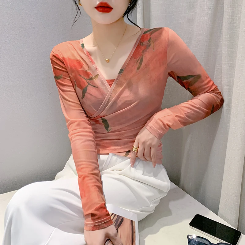 2023 Autumn Ceramic Flower Print Gentle Slim V-neck Long Sleeve Mesh Sexy Underlay Top Korean Tee Women Clothing Free Shipping
2023 Autumn Ceramic Flower Print Gentle Slim V-neck Long Sleeve Mesh Sexy Underlay Top Korean Tee Women Clothing Free Shipping