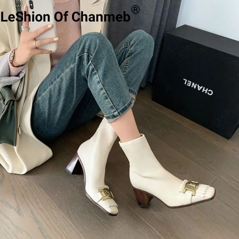 LeShion Of Chanmeb Women Stretch Ankle Boots Handmade Metal Buckle Block Heeled Fringe Boots Winter Woman Beige Square Toe Shoes
LeShion Of Chanmeb Women Stretch Ankle Boots Handmade Metal Buckle Block Heeled Fringe Boots Winter Woman Beige Square Toe Shoes