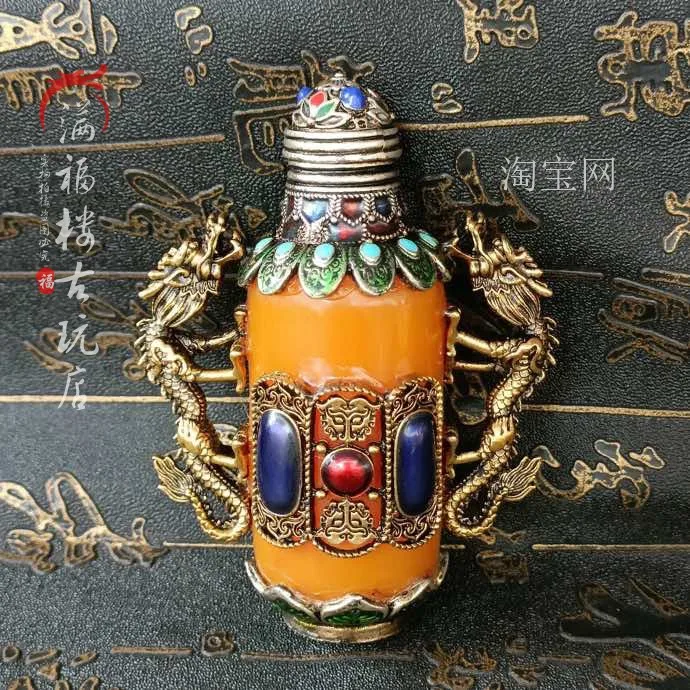 Exquisite bottles miscellaneous silver inlaid double dragon snuff practical smoking utensils
Exquisite bottles miscellaneous silver inlaid double dragon snuff practical smoking utensils