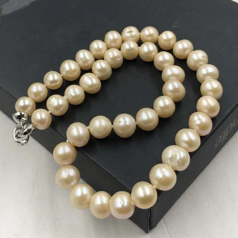 ELEISPL JEWELRY 17" 10-11mm Near Round Freshwater Pink Pearl Necklace #22000485-31
ELEISPL JEWELRY 17" 10-11mm Near Round Freshwater Pink Pearl Necklace #22000485-31