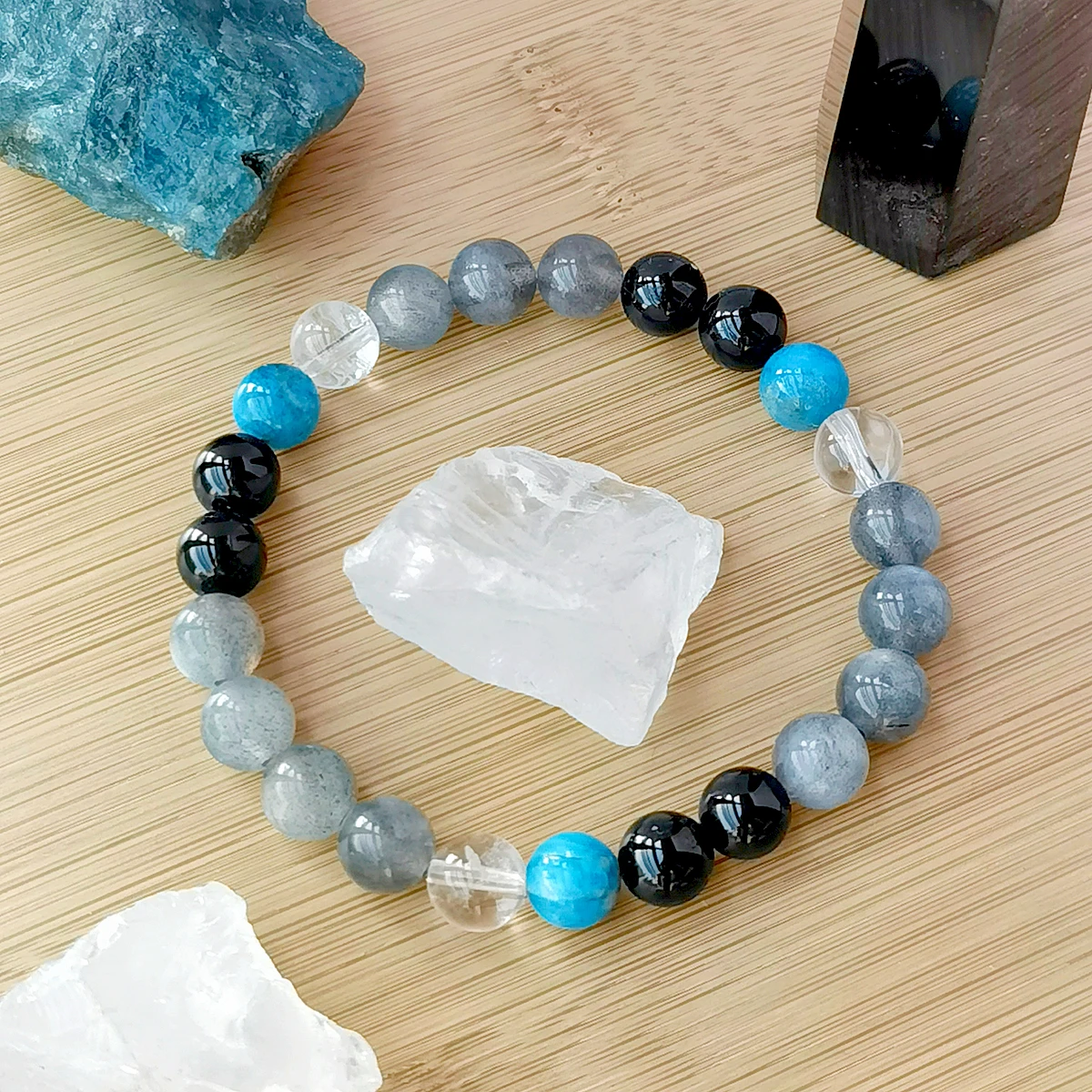 Natural Stone Labradorite Beads Men Bracelet Black Tourmaline Mala Charm Bracelet Apatite Women Crystal Jewelry Birthday Gift
Natural Stone Labradorite Beads Men Bracelet Black Tourmaline Mala Charm Bracelet Apatite Women Crystal Jewelry Birthday Gift