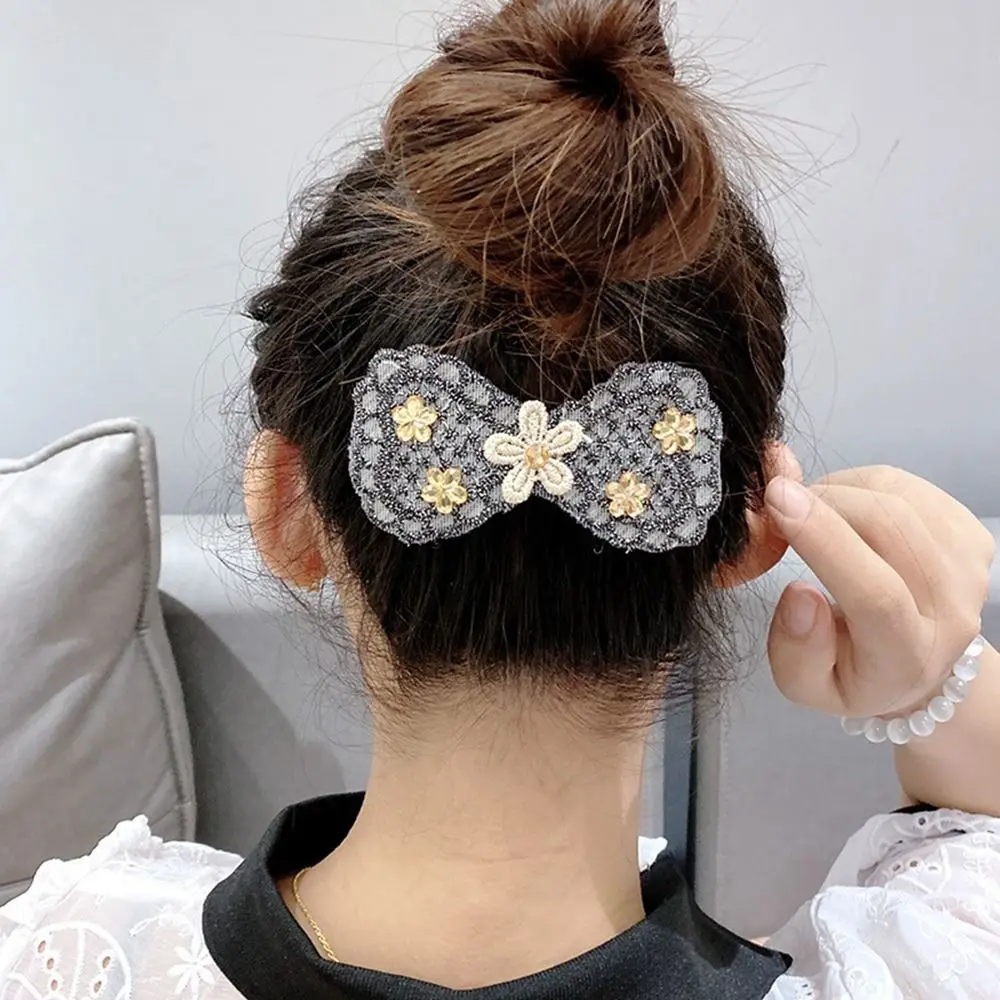 Butterfly Seamless Magic Paste Cute Flower Bow Bangs Paste Headwear Hair Holder Styling Tool Girls
Butterfly Seamless Magic Paste Cute Flower Bow Bangs Paste Headwear Hair Holder Styling Tool Girls