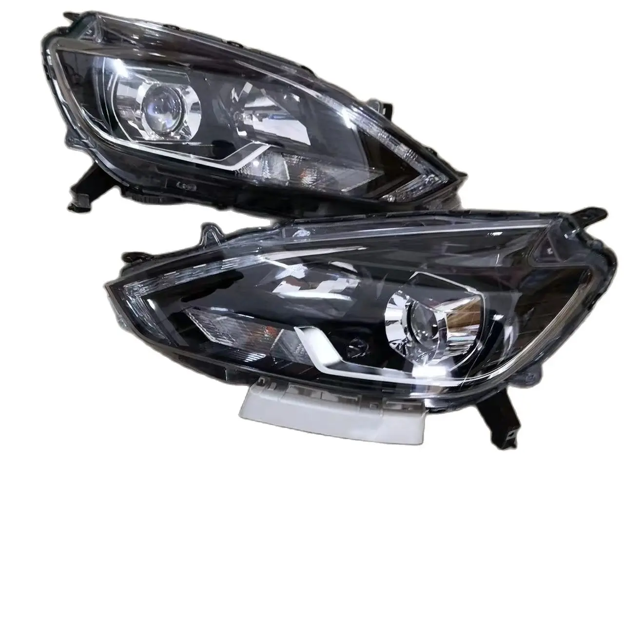 Для Nissan Sylphy светодиодный аксессуары для автомобиля фара оригинальные фары поставка пятен Plug and Play высококачественные фары
Для Nissan Sylphy светодиодный аксессуары для автомобиля фара оригинальные фары поставка пятен Plug and Play высококачественные фары