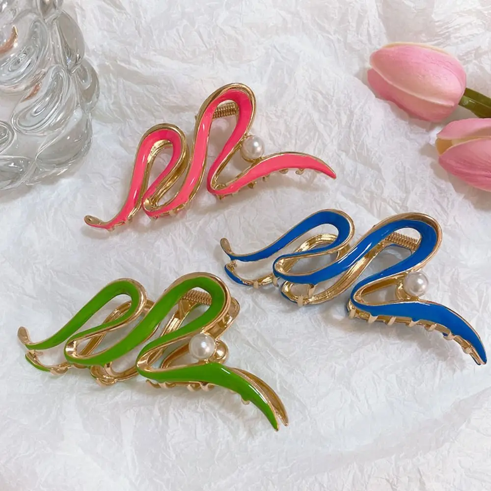Exquisite Pearl Colorful Hair Claws Trendy Metal Geometric Shark Clip Hairpins For Women Hair Styling Accessories
Exquisite Pearl Colorful Hair Claws Trendy Metal Geometric Shark Clip Hairpins For Women Hair Styling Accessories