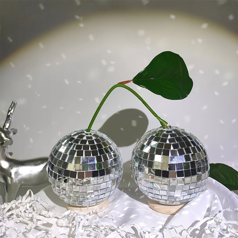 

1/2pcs Stage Sparkle Simulat Cherry Disco Retro Personality Ball Decorat Fun Party Mirror Glass Twinkling Atmosphere Accessory