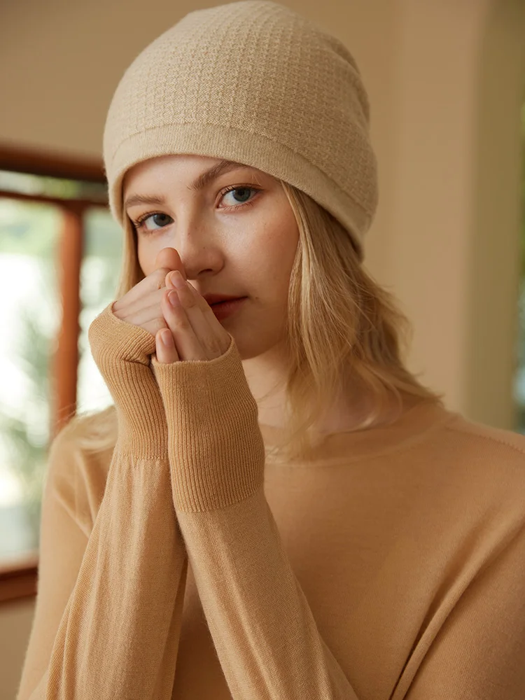 100% Cashmere Beanies Women Unibody Seamless Knitted Double Layers Caps Thick Hat Autumn Winter Real Cashmere Warm Hair Bonnet 
100% Cashmere Beanies Women Unibody Seamless Knitted Double Layers Caps Thick Hat Autumn Winter Real Cashmere Warm Hair Bonnet