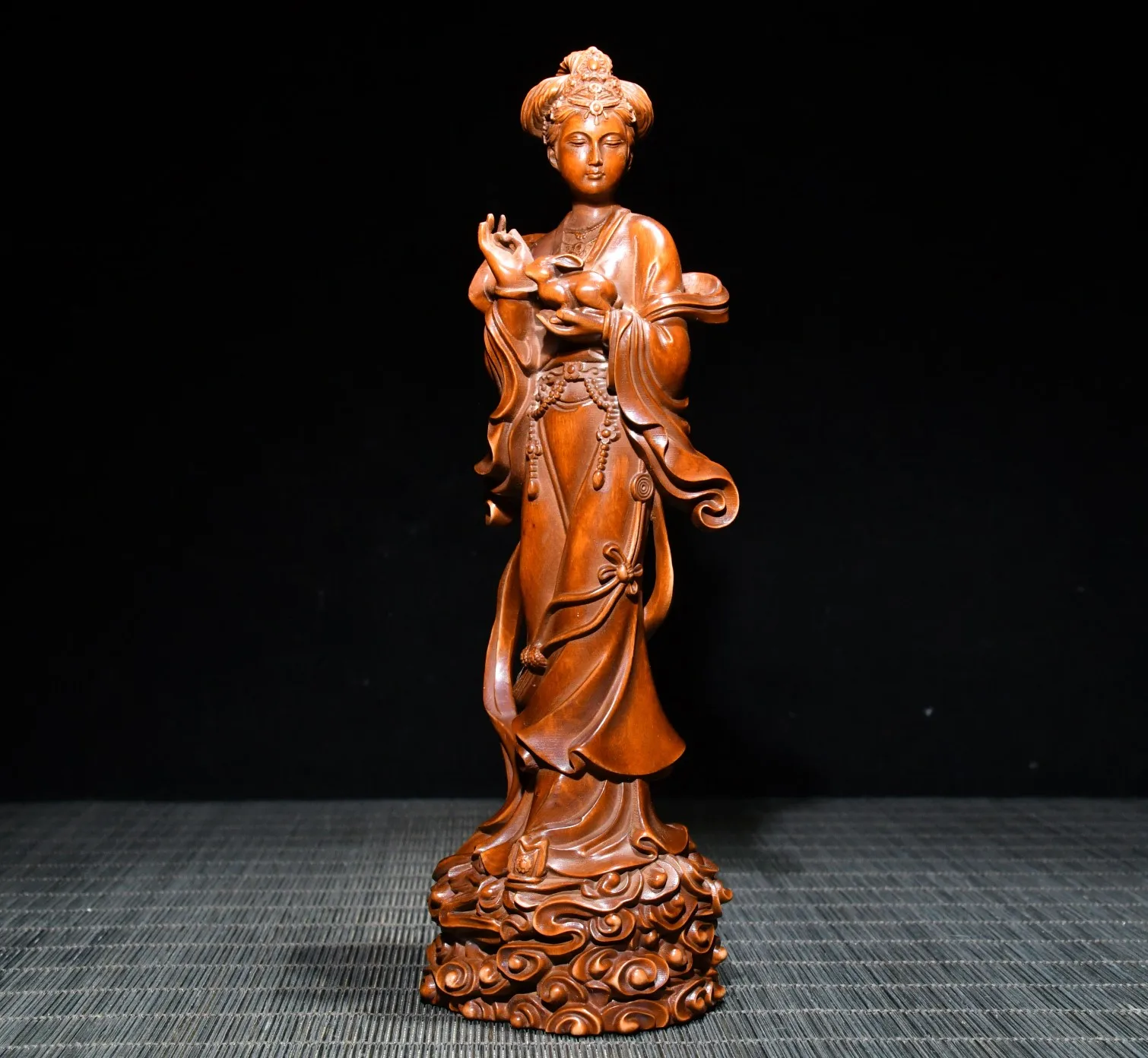 

Huangyang Wood Carved Plastic Ornaments are Exquisitely Crafted and Have a Beautiful Appearance Which is Worth Collecting