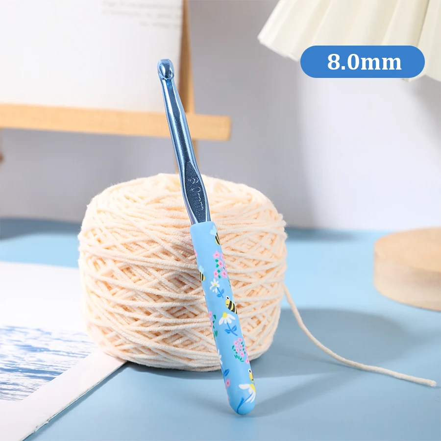 1Pcs/2.0-10.0mm Little Bee Print Crochet Hooks Crochet Needles for Beginners and Knitting Crocheting Yarn DIY Crafts Supplies 1Pcs/2.0-10.0mm Little Bee Print Crochet Hooks Crochet Needles for Beginners and Knitting Crocheting Yarn DIY Crafts Supplies