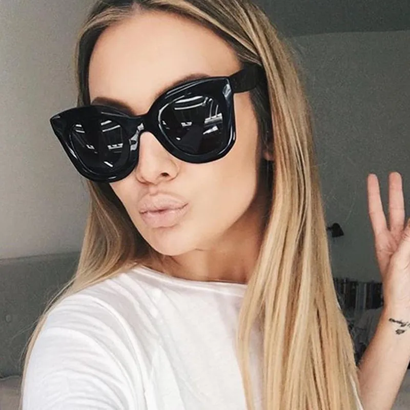 Fashion Summer Women's Sunglasses Brand Designer Travel Vintage Cat Eye Sunglass Female Cool Retro Shades Sun Glasses For Ladies
Fashion Summer Women's Sunglasses Brand Designer Travel Vintage Cat Eye Sunglass Female Cool Retro Shades Sun Glasses For Ladies