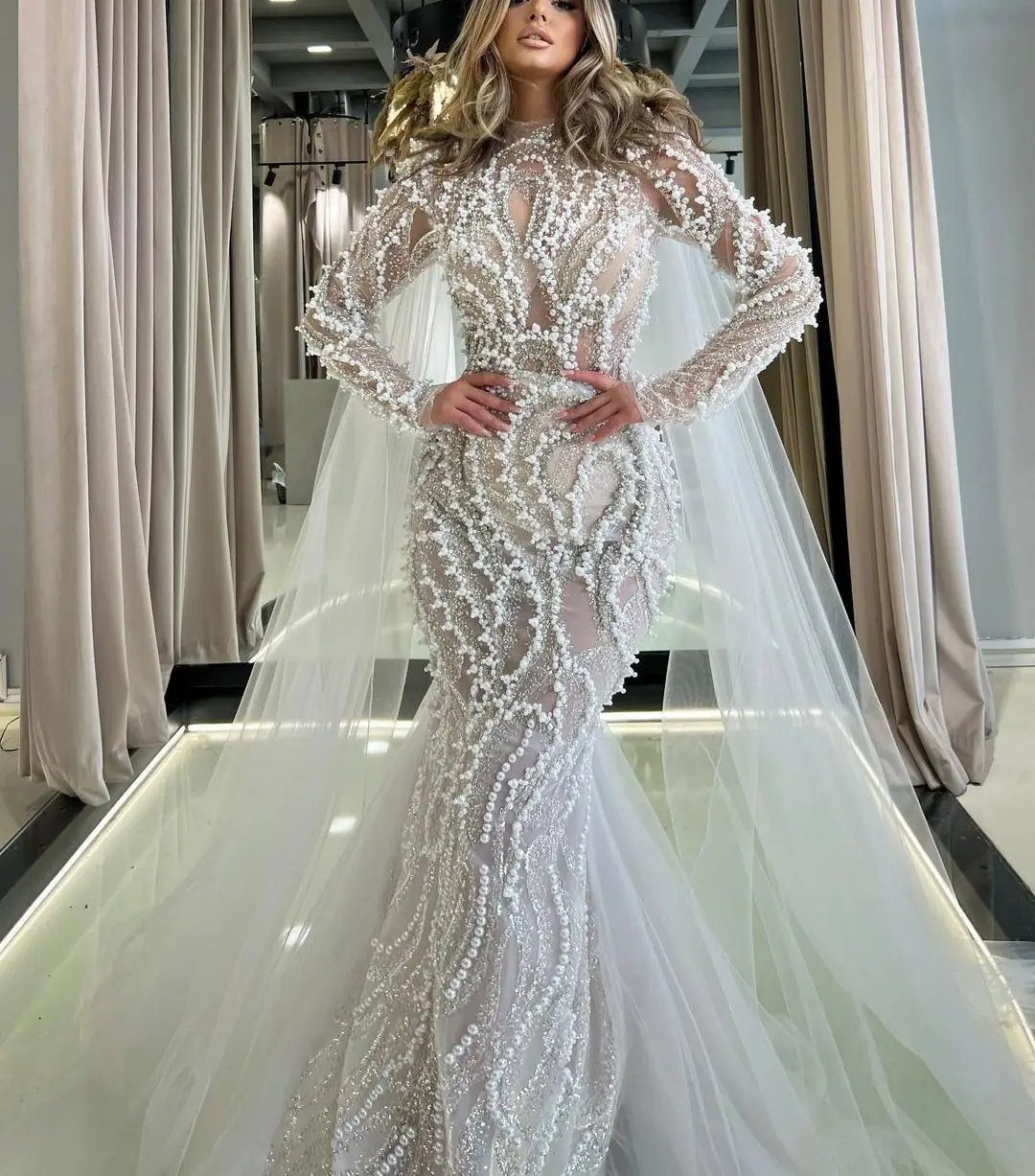 

Luxury Mermaid Wedding Dresses Long Sleeves High Neck Sequins 3D Lace Appliques Diamonds Pearls Bridal Gowns Vestina De Novia