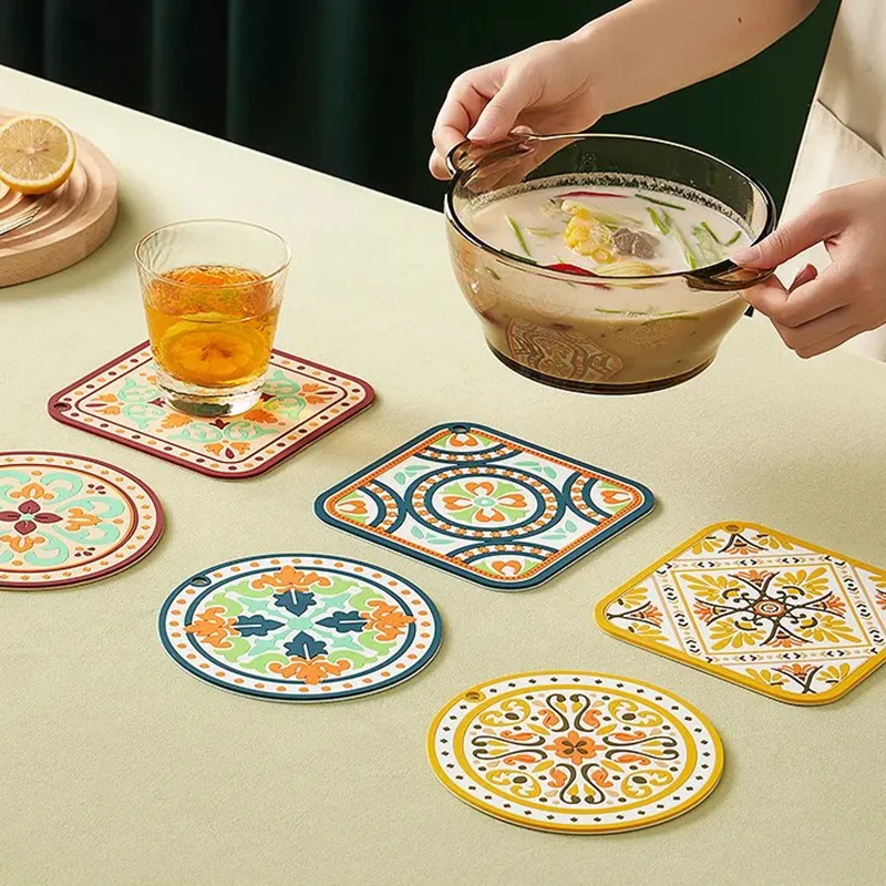 Home Kitchen Placemat Heat Resistan PVC Cup Dish Mat Cafe Bar Wipeable Washable Place Anti-Skidding Mat For Kitchen Dinner
Home Kitchen Placemat Heat Resistan PVC Cup Dish Mat Cafe Bar Wipeable Washable Place Anti-Skidding Mat For Kitchen Dinner