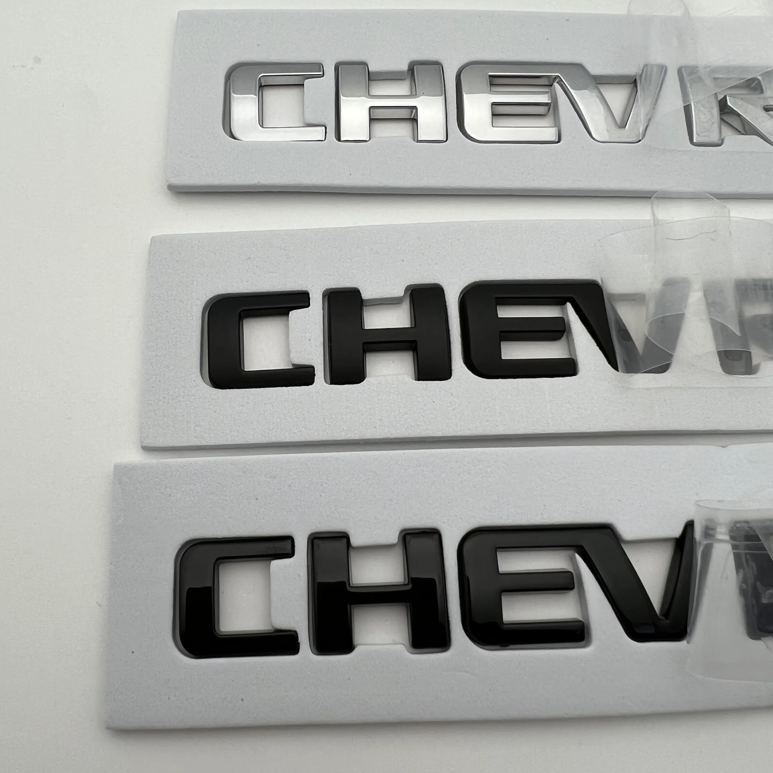 Bumper CH-EVRO-LET English Letter ABS Electroplated Modified Sticker Suitable for CH-EVRO-LET Automotive Series Accessories
Bumper CH-EVRO-LET English Letter ABS Electroplated Modified Sticker Suitable for CH-EVRO-LET Automotive Series Accessories
