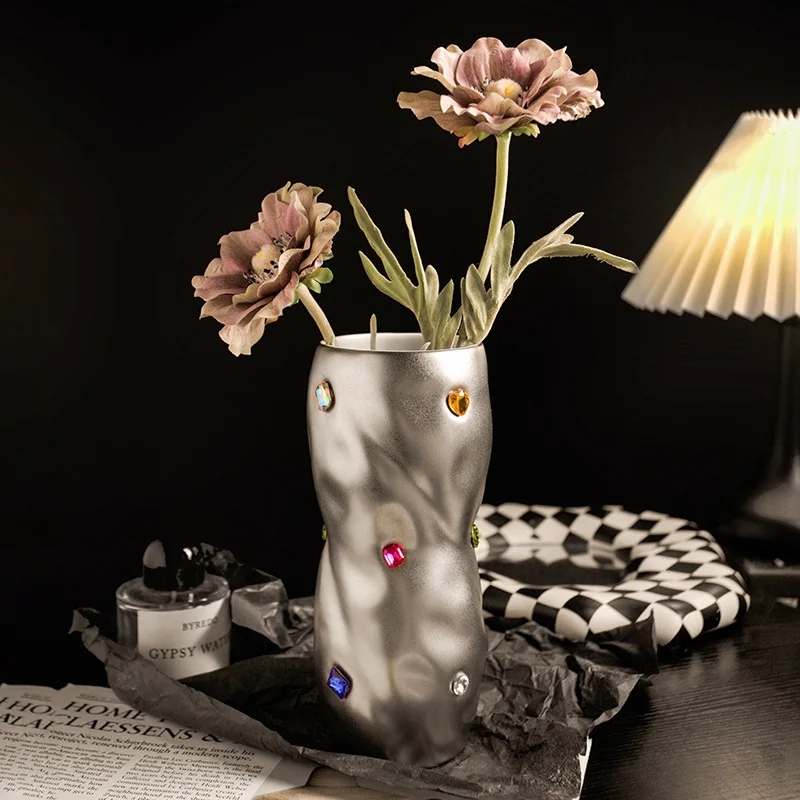 Silver Ceramic Vase Gemstone Setting Crystal Shiny Abstract Flower Vase Floral Arrangement Accessories INS style Home Decoration
Silver Ceramic Vase Gemstone Setting Crystal Shiny Abstract Flower Vase Floral Arrangement Accessories INS style Home Decoration