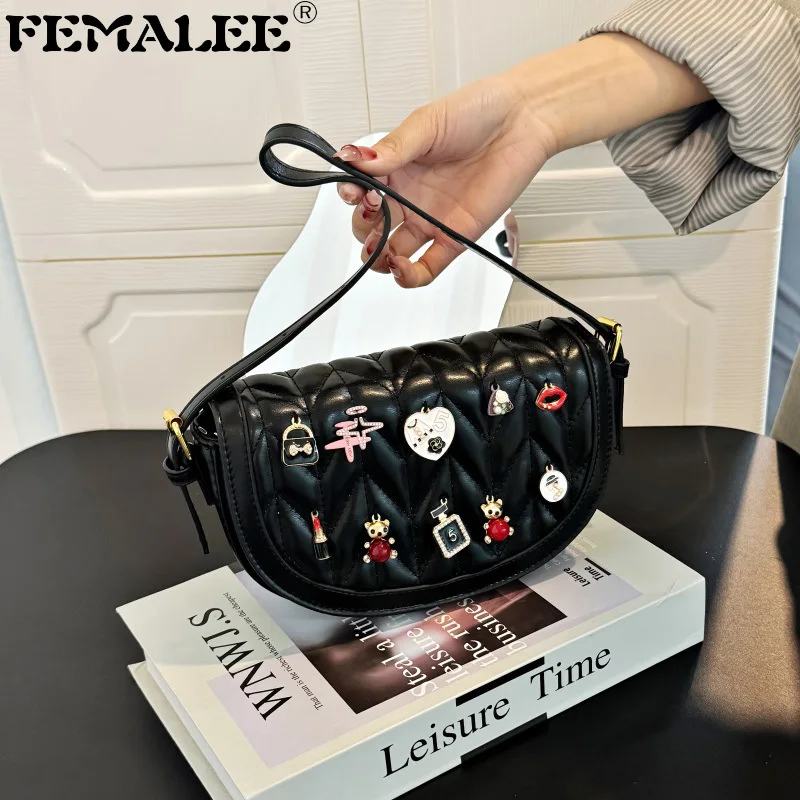 

Новая Винтажная сумка FEMALEE с седлом и значком, маленькая сумка через плечо из искусственной кожи для женщин, брендовый дизайнерский кошелек с клапаном и сумочки