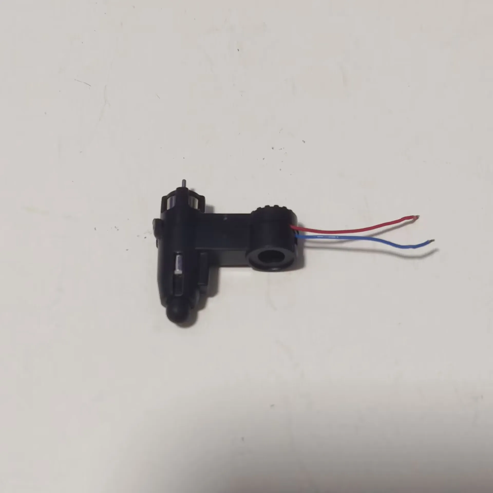 Original DH-120 Four Axis Quadcopter Mini RC Drone Spare Parts Red Blue Wire Motor Arm
Original DH-120 Four Axis Quadcopter Mini RC Drone Spare Parts Red Blue Wire Motor Arm