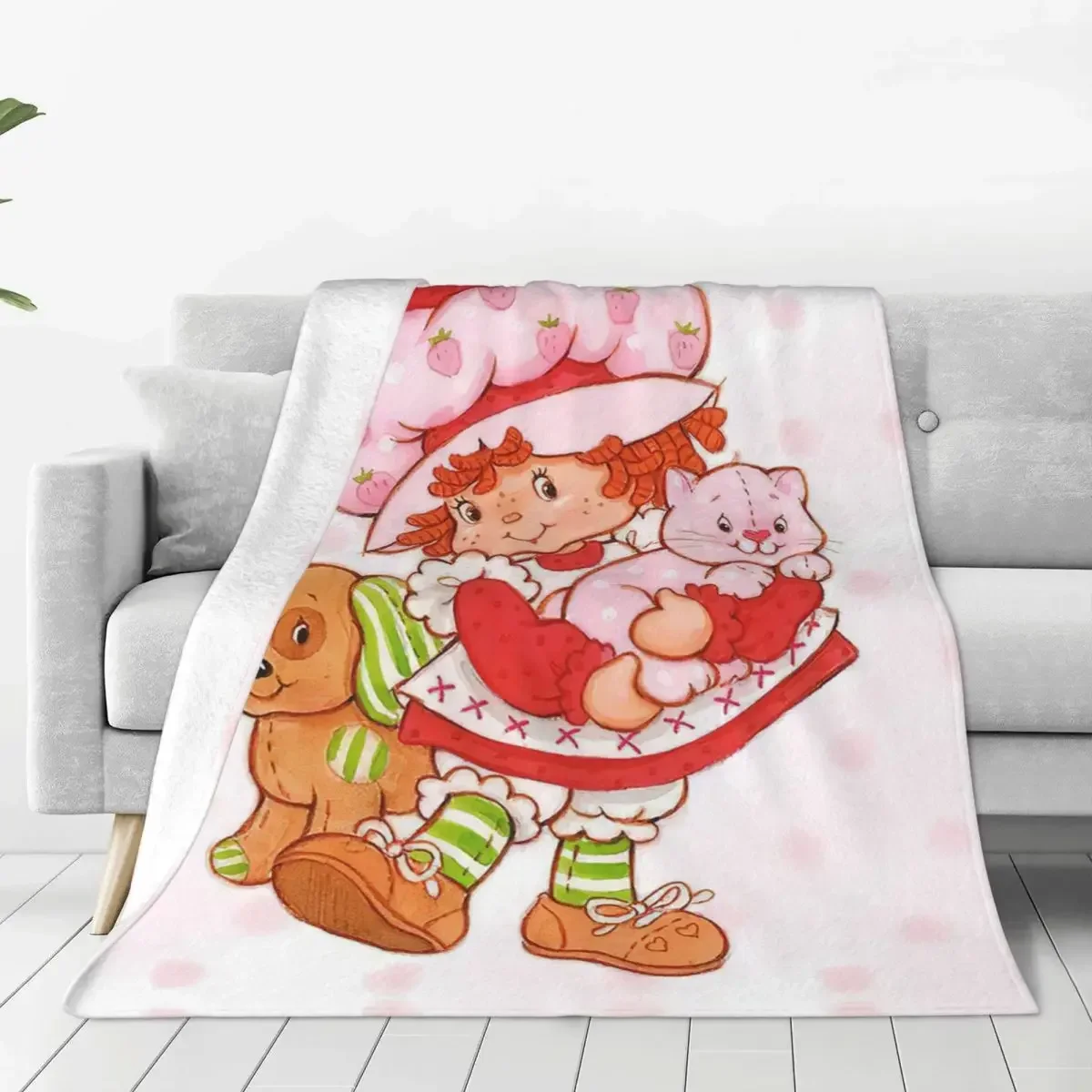 

Pink Strawberry Shortcake Flannel Blanket Kawaii Cartoon Custom Throw Blanket for Home Hotel Sofa 200x150cm