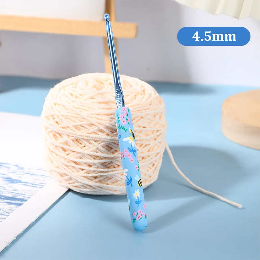 1Pcs/2.0-10.0mm Little Bee Print Crochet Hooks Crochet Needles for Beginners and Knitting Crocheting Yarn DIY Crafts Supplies 1Pcs/2.0-10.0mm Little Bee Print Crochet Hooks Crochet Needles for Beginners and Knitting Crocheting Yarn DIY Crafts Supplies