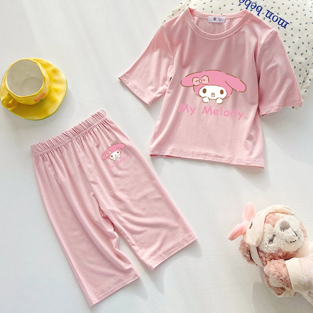Kawaii Sanrio Kuromi Cinnamoroll My Melody Детские пижамные комплекты летние Мультяшные пижамы для мальчиков одежда с коротким рукавом пижамы для девочек
Kawaii Sanrio Kuromi Cinnamoroll My Melody Детские пижамные комплекты летние Мультяшные пижамы для мальчиков одежда с коротким рукавом пижамы для девочек