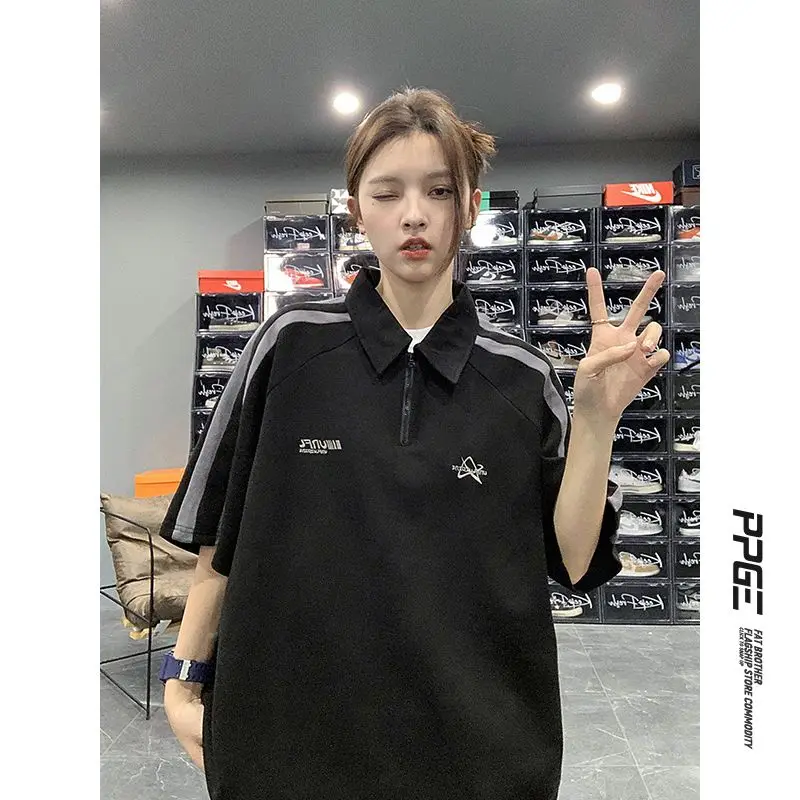 Korean half-zip polo shirt short-sleeved T-shirt men summer retro American suede stripe unisex college style couple y2k clothes
Korean half-zip polo shirt short-sleeved T-shirt men summer retro American suede stripe unisex college style couple y2k clothes