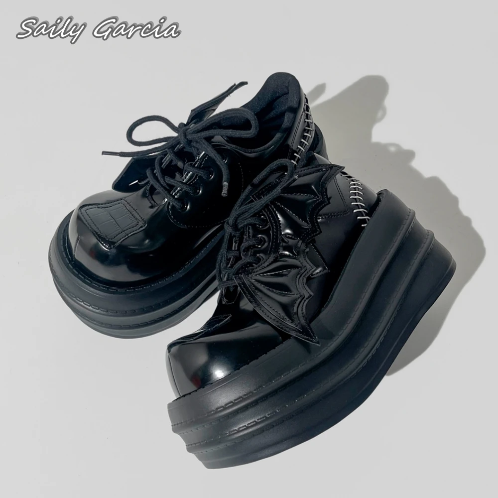 

Black Glossy Bat Wings Gothic Chunky Heel Ankle Boots 2024 New INS Punk Style Casual Boots Round Toe Platfrom Modren Boots