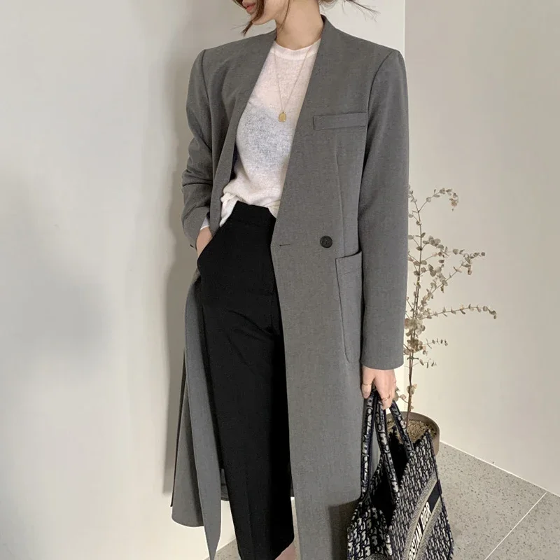 SuperAen Korean Chic Autumn Retro V-neck One Button Loose Large Pocket Design Fashion Split Blazer Suit Coat for Women
SuperAen Korean Chic Autumn Retro V-neck One Button Loose Large Pocket Design Fashion Split Blazer Suit Coat for Women