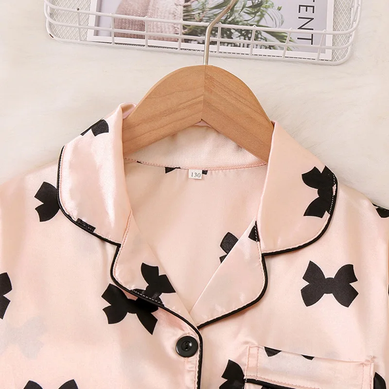 Children Pajamas Set Spring And Autumn Imitation Silk Long Sleeve Girls' Home Dress Two-Piece Printed Long Sleeve Girls Pajamas Children Pajamas Set Spring And Autumn Imitation Silk Long Sleeve Girls' Home Dress Two-Piece Printed Long Sleeve Girls Pajamas