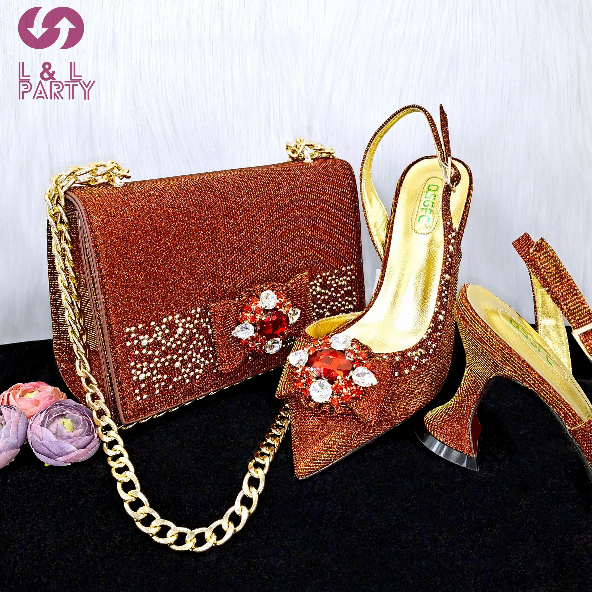 2024 Summer Decorate with Rhinestone African Design Shoes and Bag to Matching in Orange Color High Quality Party Pumps
2024 Summer Decorate with Rhinestone African Design Shoes and Bag to Matching in Orange Color High Quality Party Pumps