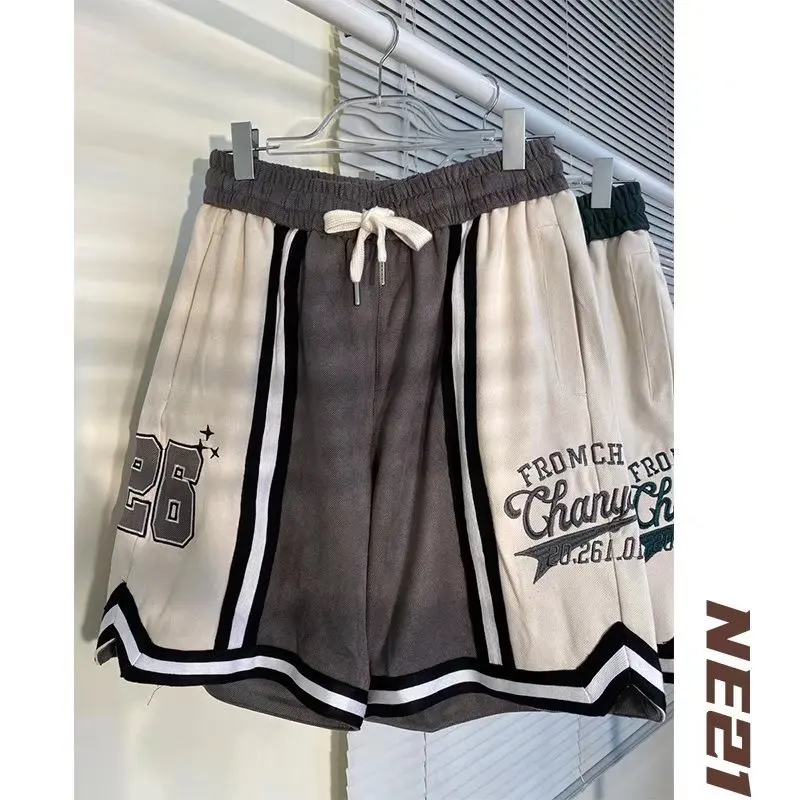 Vintage Hiphop Men Casual Shorts 2023 American Trend High Street Couple Sports Pants College Style Embroidered Basketball Shorts
Vintage Hiphop Men Casual Shorts 2023 American Trend High Street Couple Sports Pants College Style Embroidered Basketball Shorts
