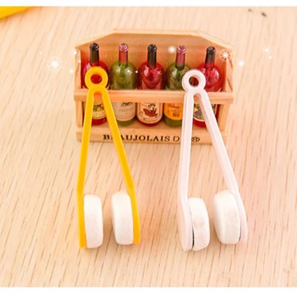 5pcs Mini Sun Glasses Eyeglass Microfiber Spectacles Cleaner Brush Cleaning Tool Eyeglasses Cleaning Clip
5pcs Mini Sun Glasses Eyeglass Microfiber Spectacles Cleaner Brush Cleaning Tool Eyeglasses Cleaning Clip